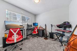 Edmore Ave-S1808-039.jpg