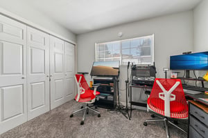Edmore Ave-S1808-041.jpg