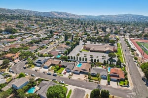 Edmore Ave-S1808-052.jpg