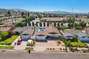 Edmore Ave-S1808-053.jpg