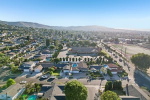 Edmore Ave-S2008-016.jpg