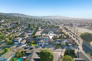Edmore Ave-S2008-017.jpg