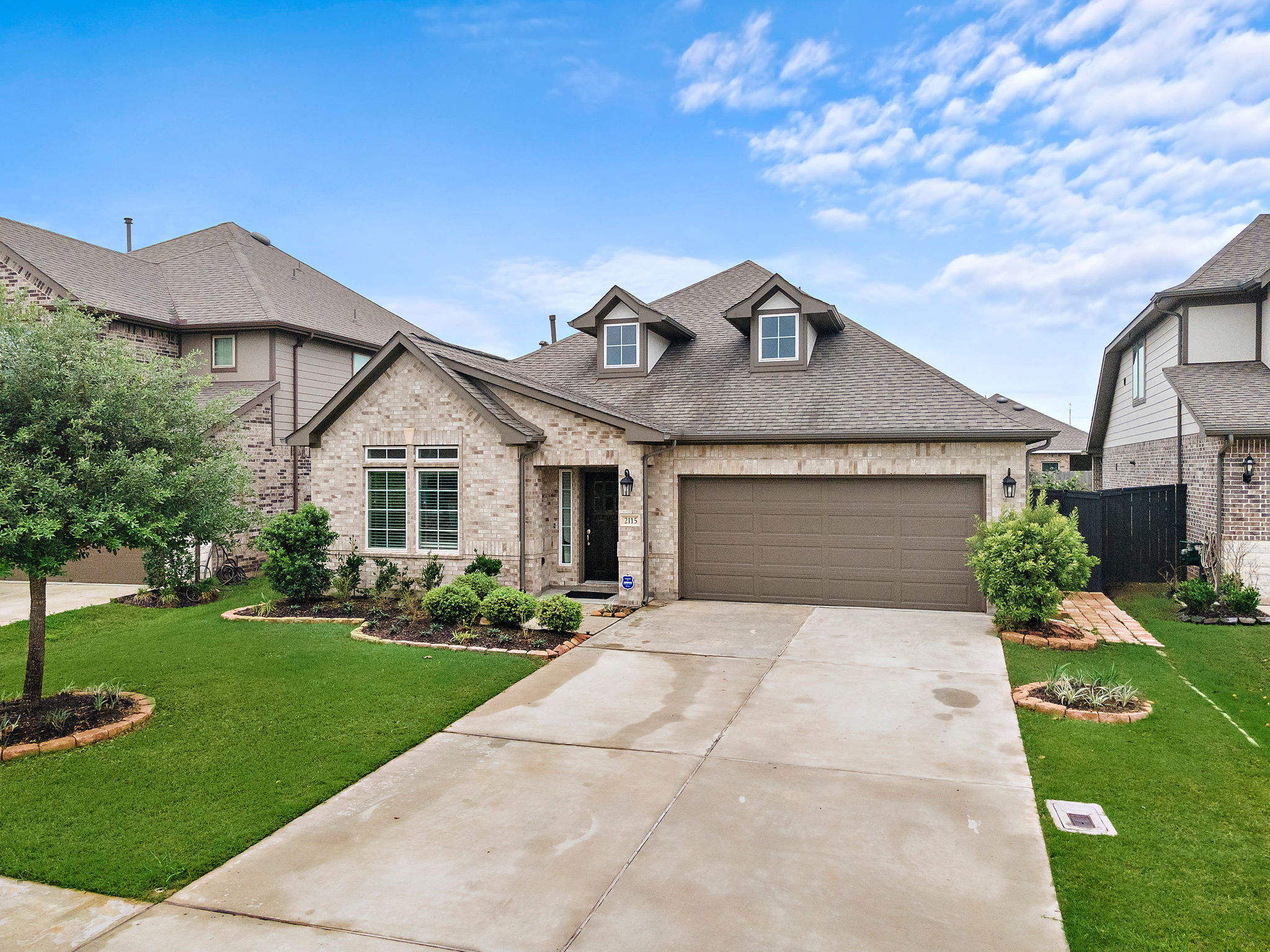 2115 Pumpkin Patch Ln, Richmond, TX 77406 | Strata Visuals