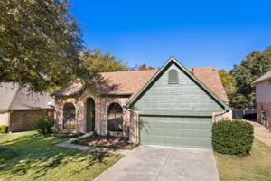 2116 S. Winding Creek Drive - Everything inside and outside is fresh and well manicured!