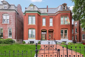 2116 Victor St-069.jpg