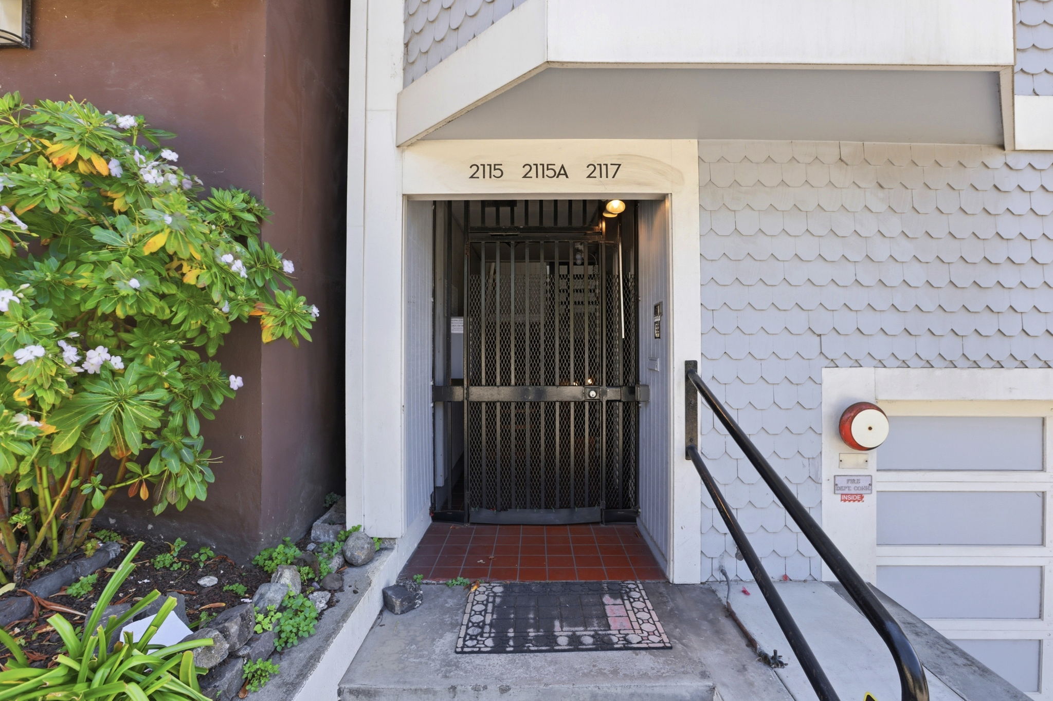 004_F8_2117 22nd St