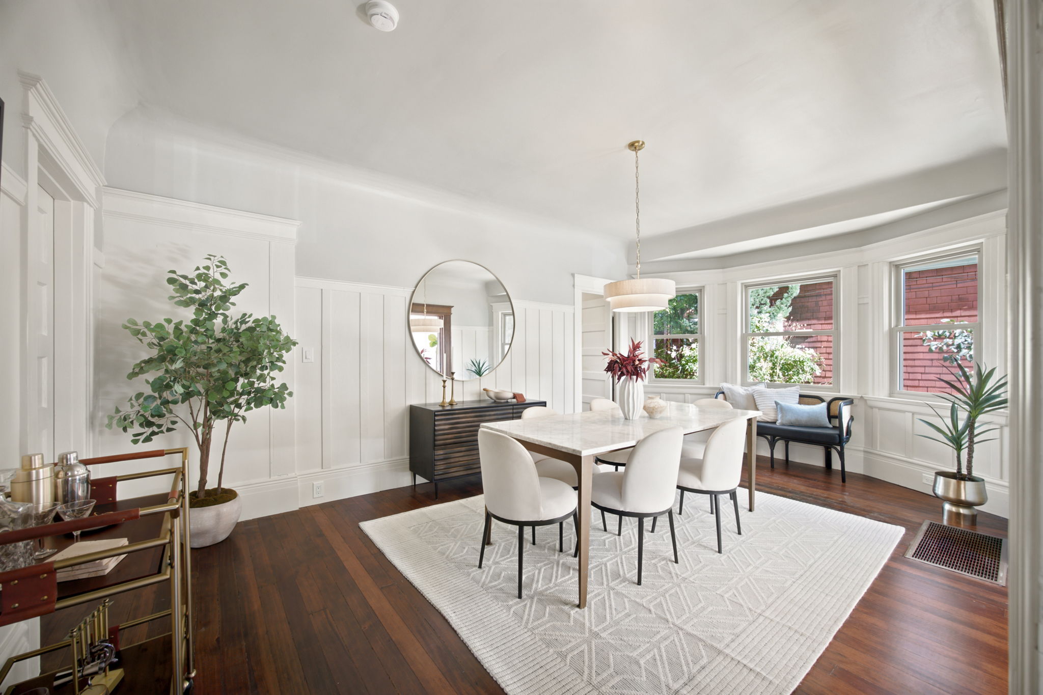  Photo 33