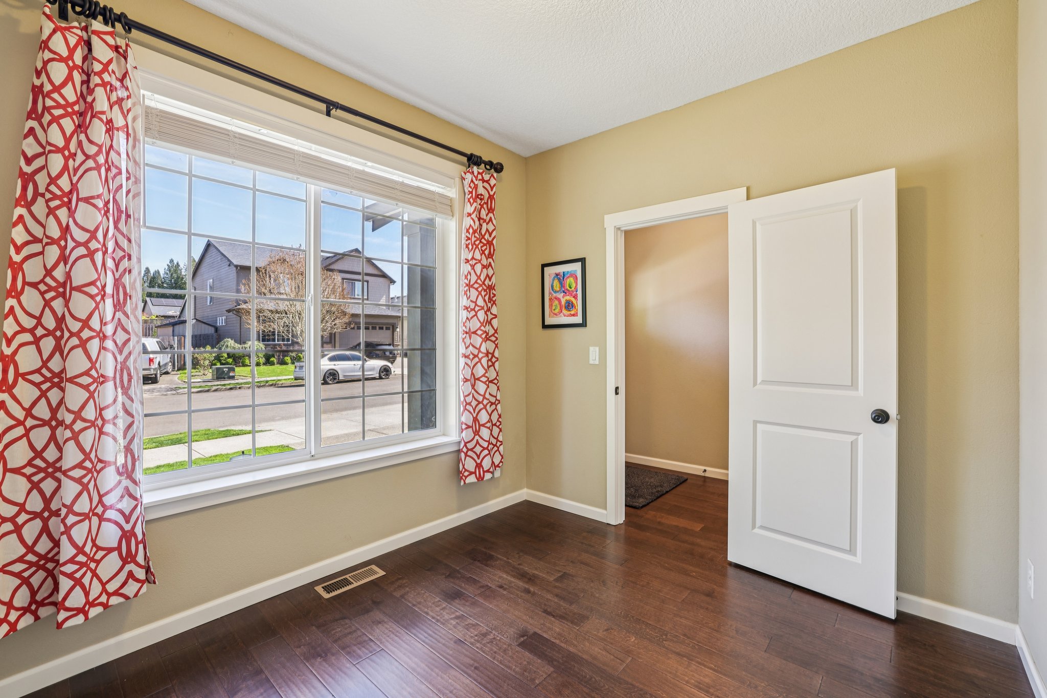 SE Cochran Dr-S0704-018.jpg