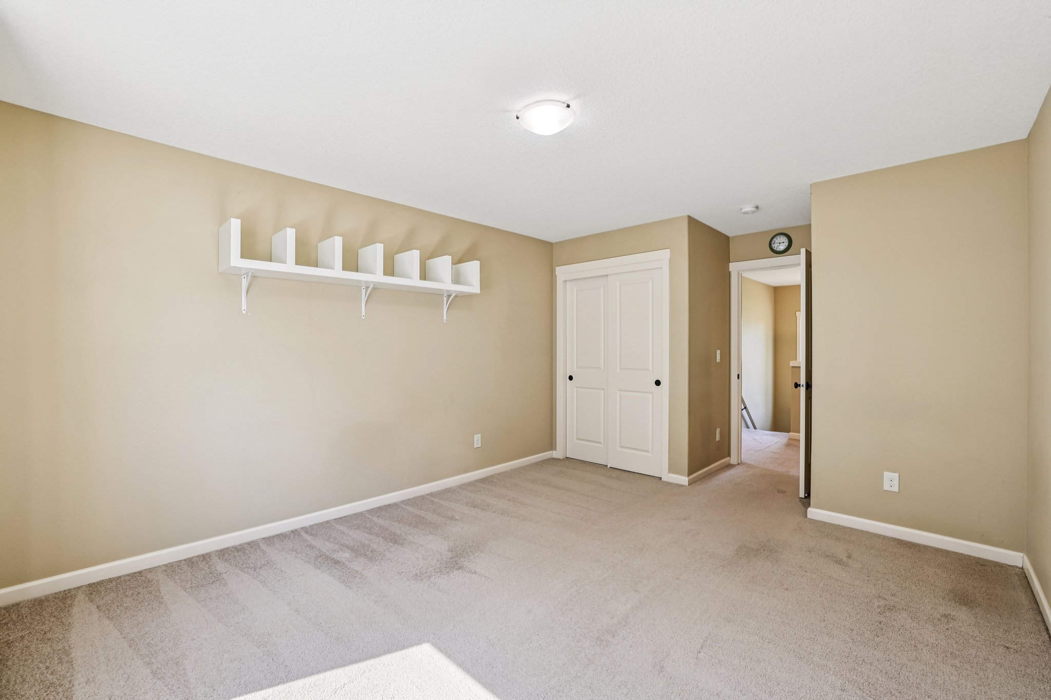 SE Cochran Dr-S0704-036.jpg