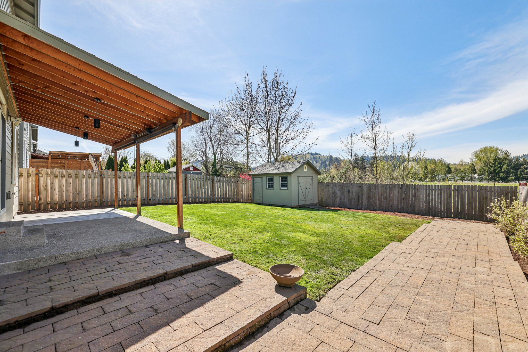 SE Cochran Dr-S0704-048.jpg