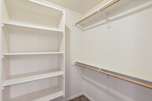 SE Cochran Dr-S0704-029.jpg