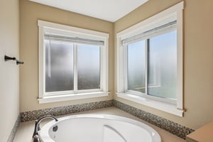 SE Cochran Dr-S0704-030.jpg