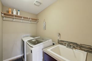 SE Cochran Dr-S0704-034.jpg