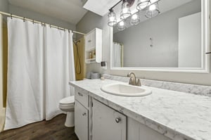 Oak Shores Dr-3105-018.jpg