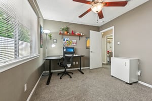 Oak Shores Dr-3105-028.jpg