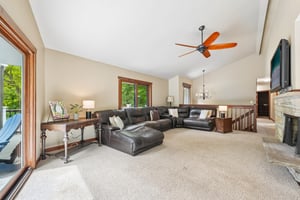 Mary Lynn Dr-S0506-010.jpg