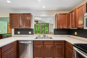 Mary Lynn Dr-S0506-019.jpg