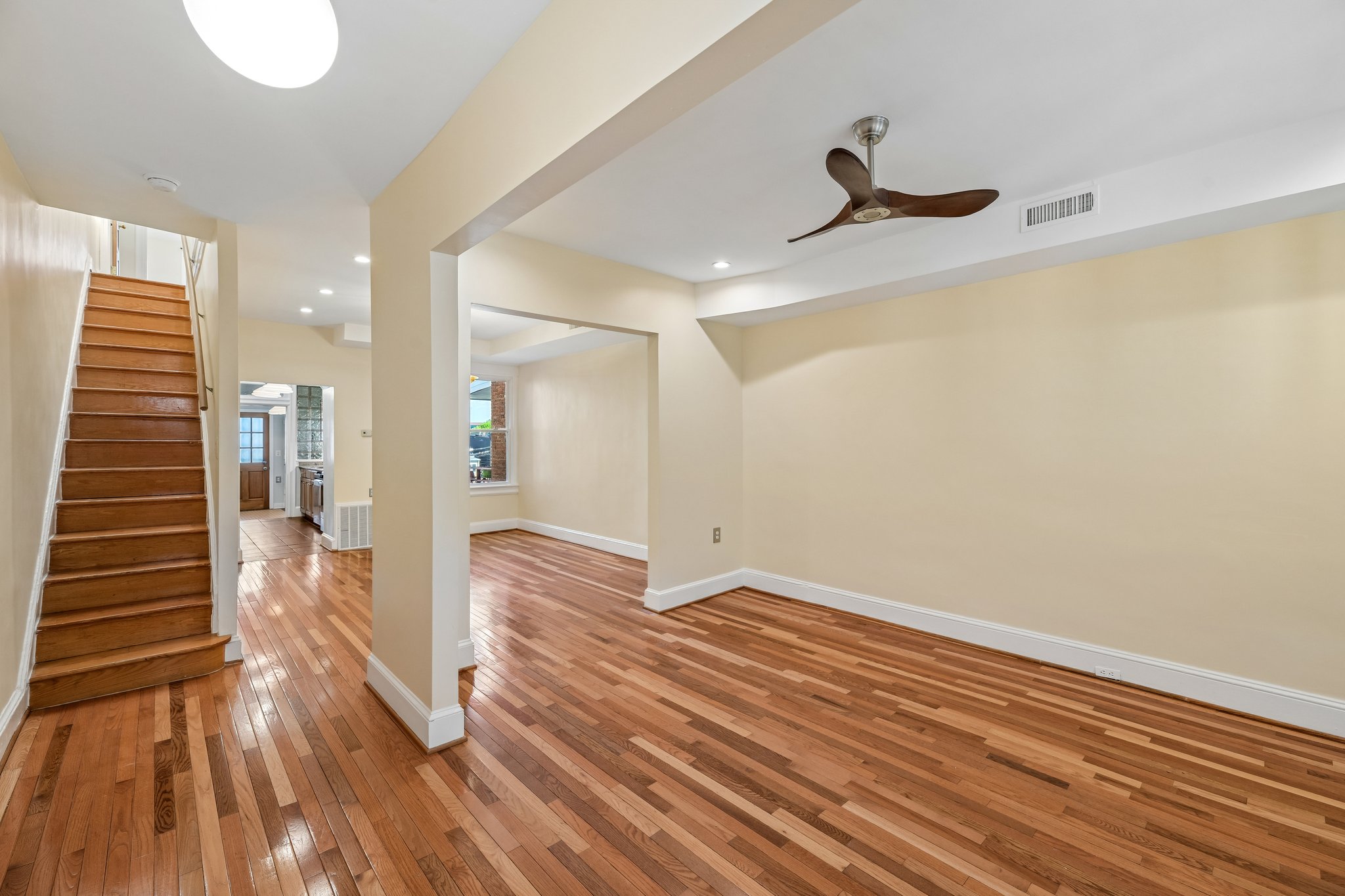 3rd St NE-S2404-011.jpg