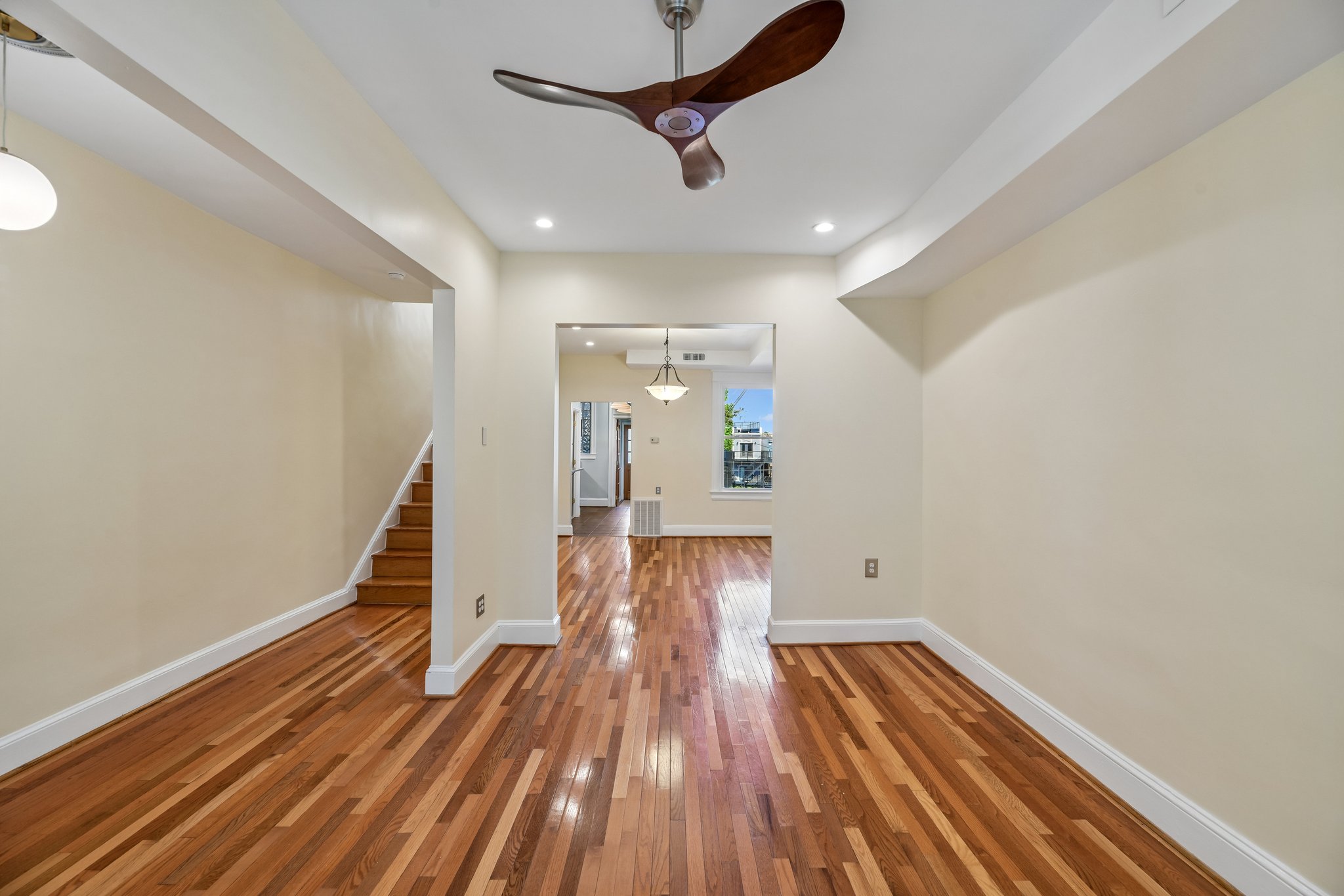 3rd St NE-S2404-012.jpg