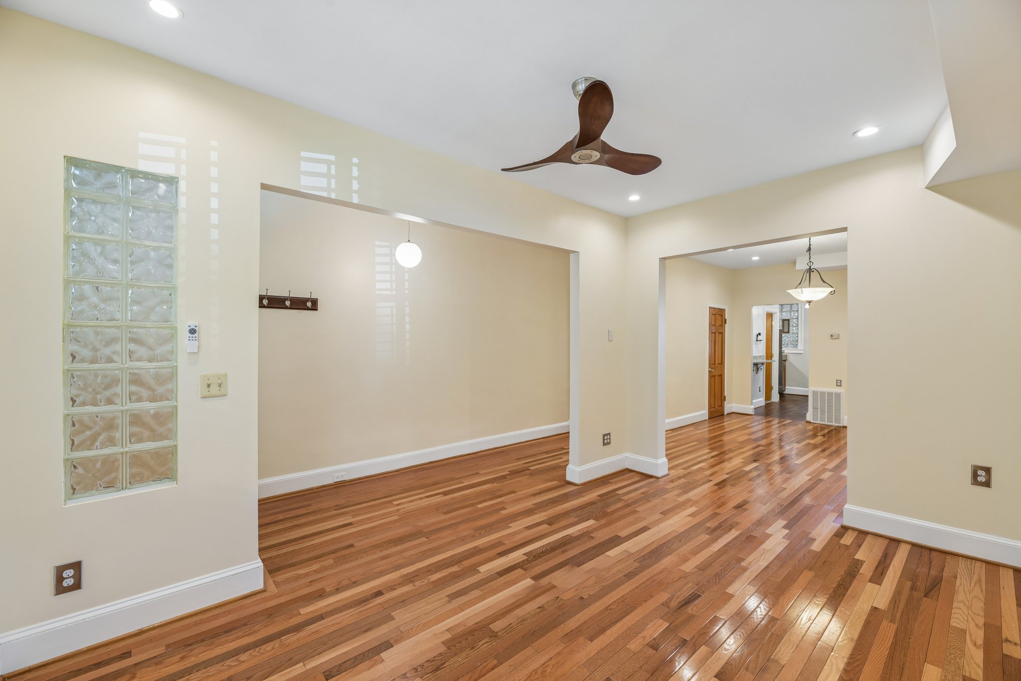 3rd St NE-S2404-013.jpg