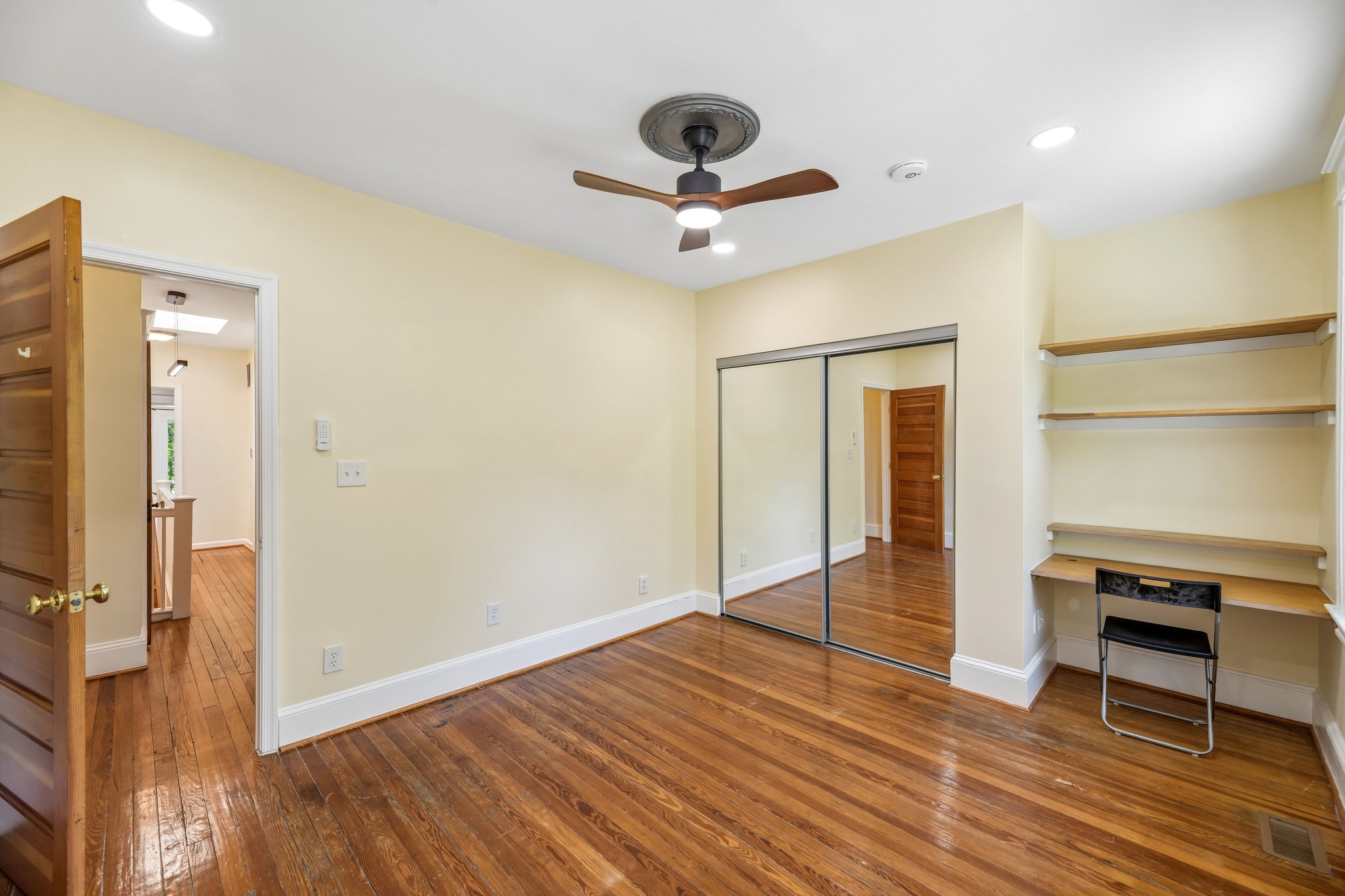 3rd St NE-S2404-027.jpg