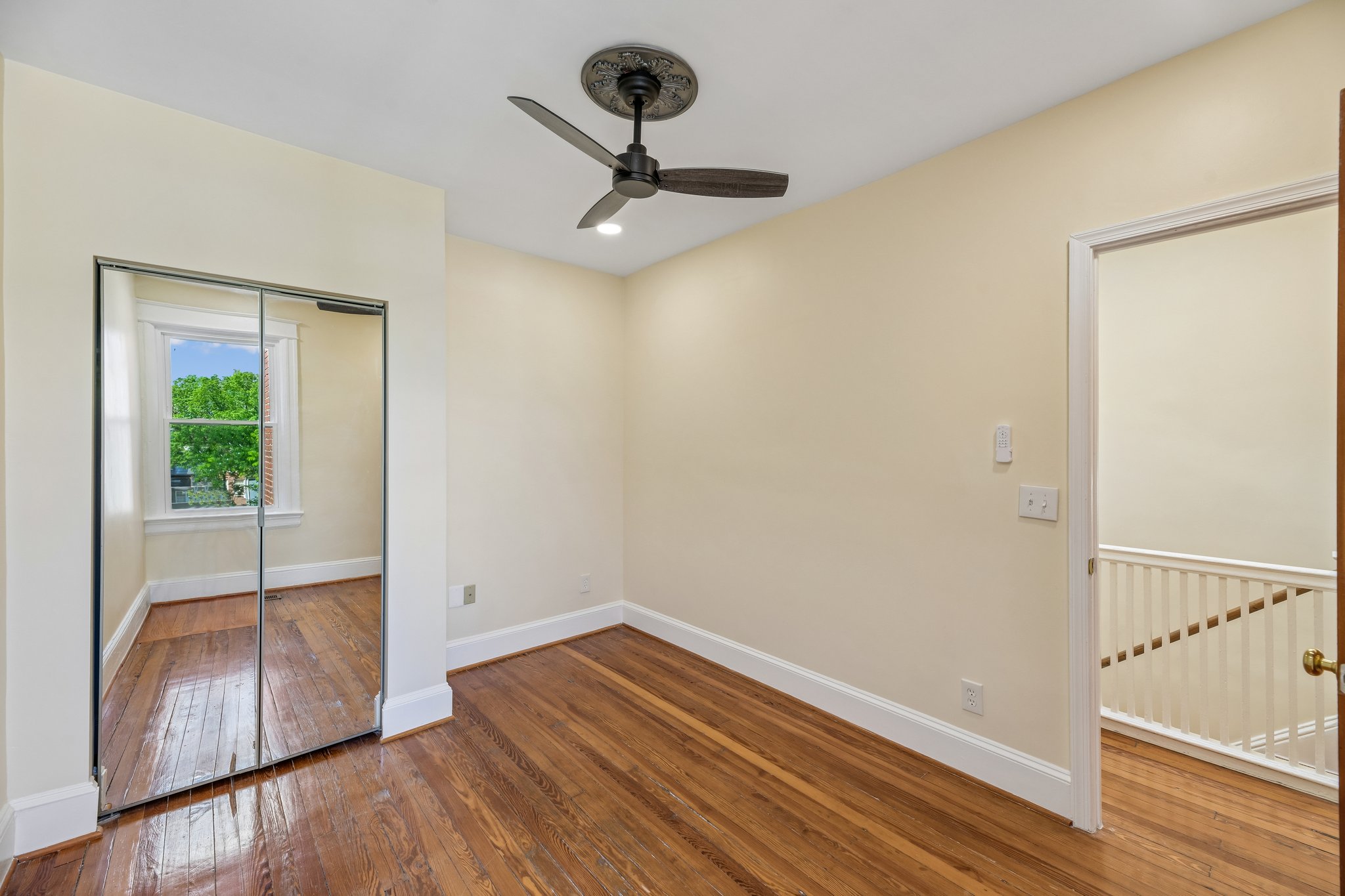 3rd St NE-S2404-035.jpg