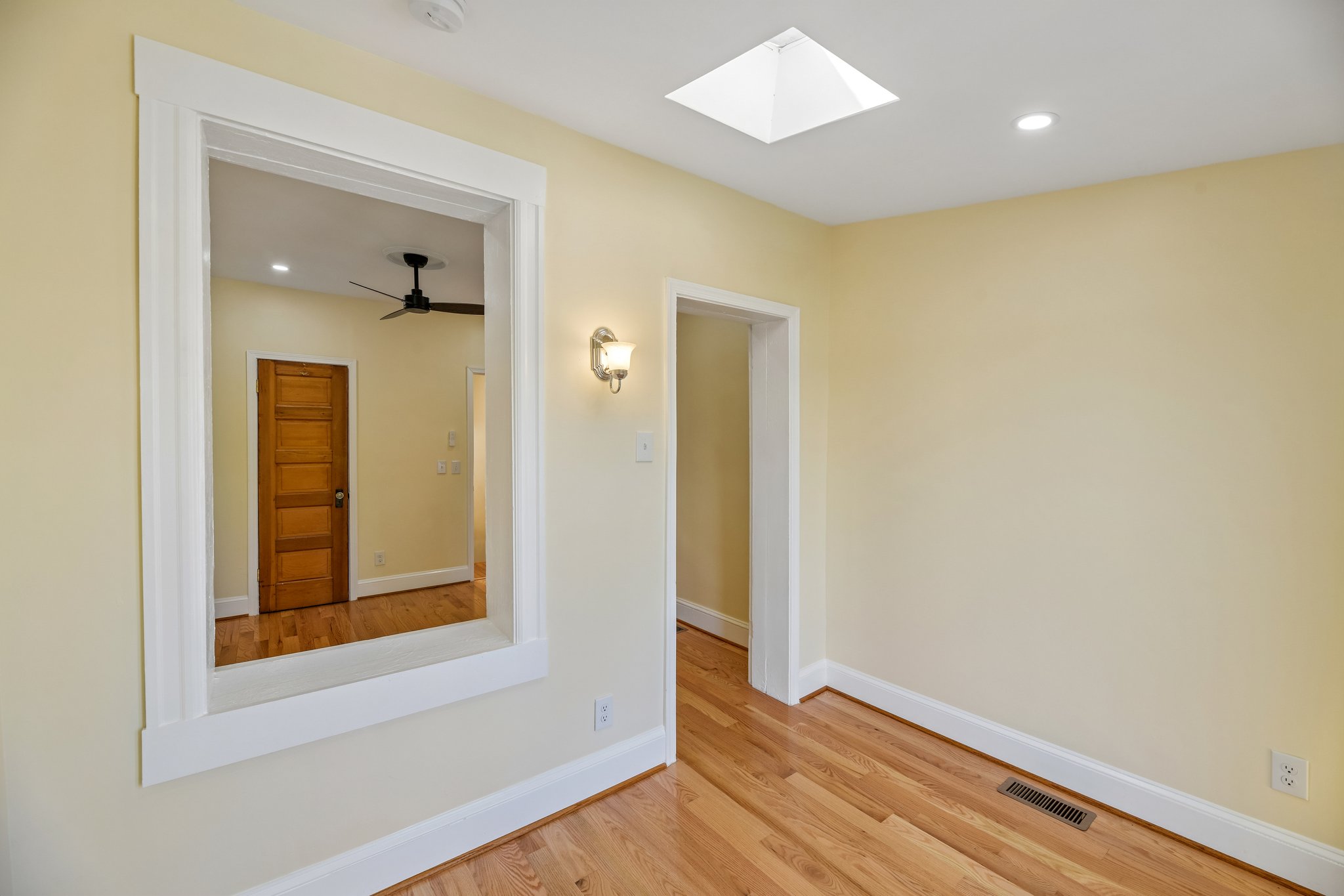 3rd St NE-S2404-042.jpg