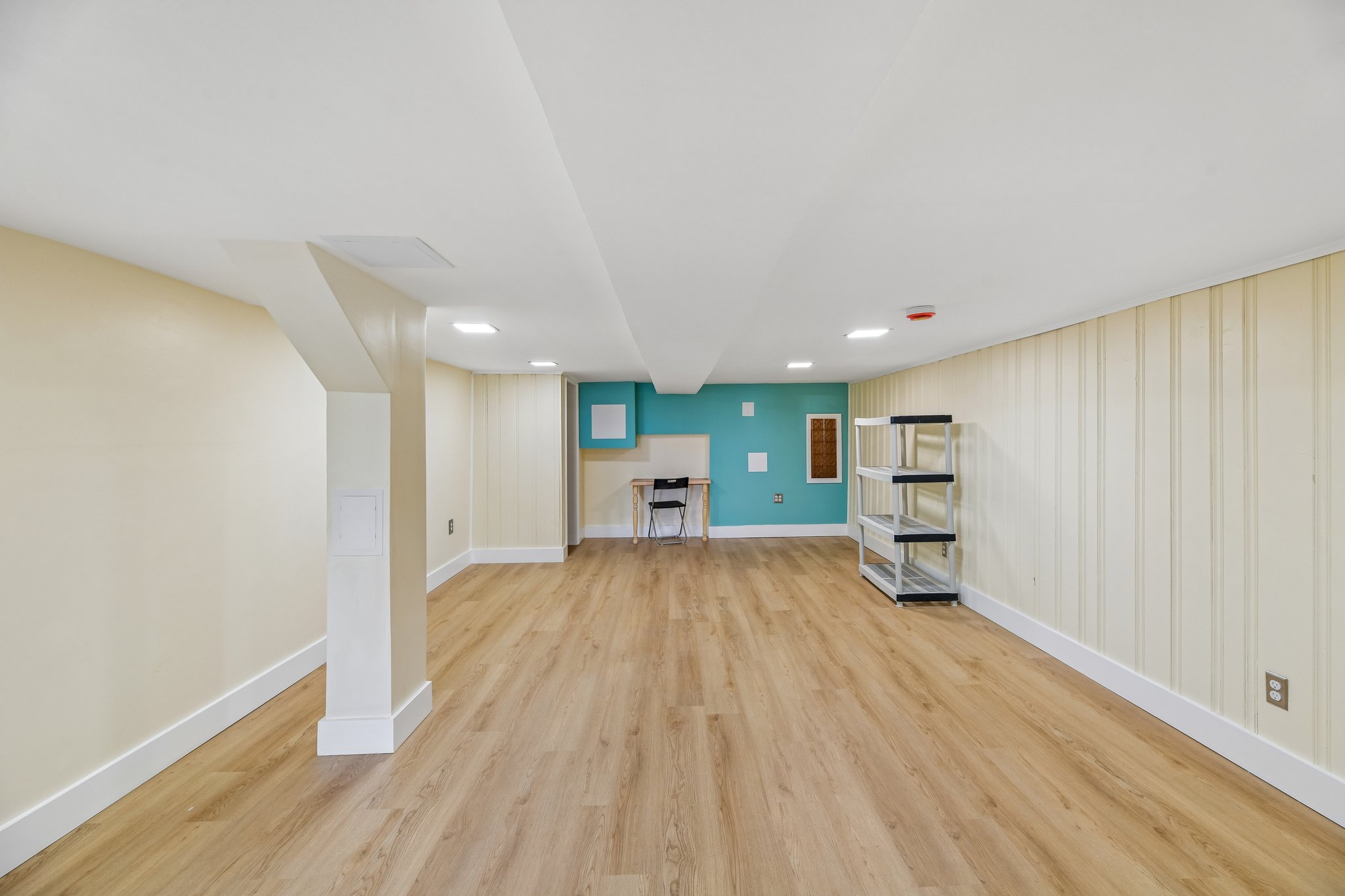 3rd St NE-S2404-054.jpg