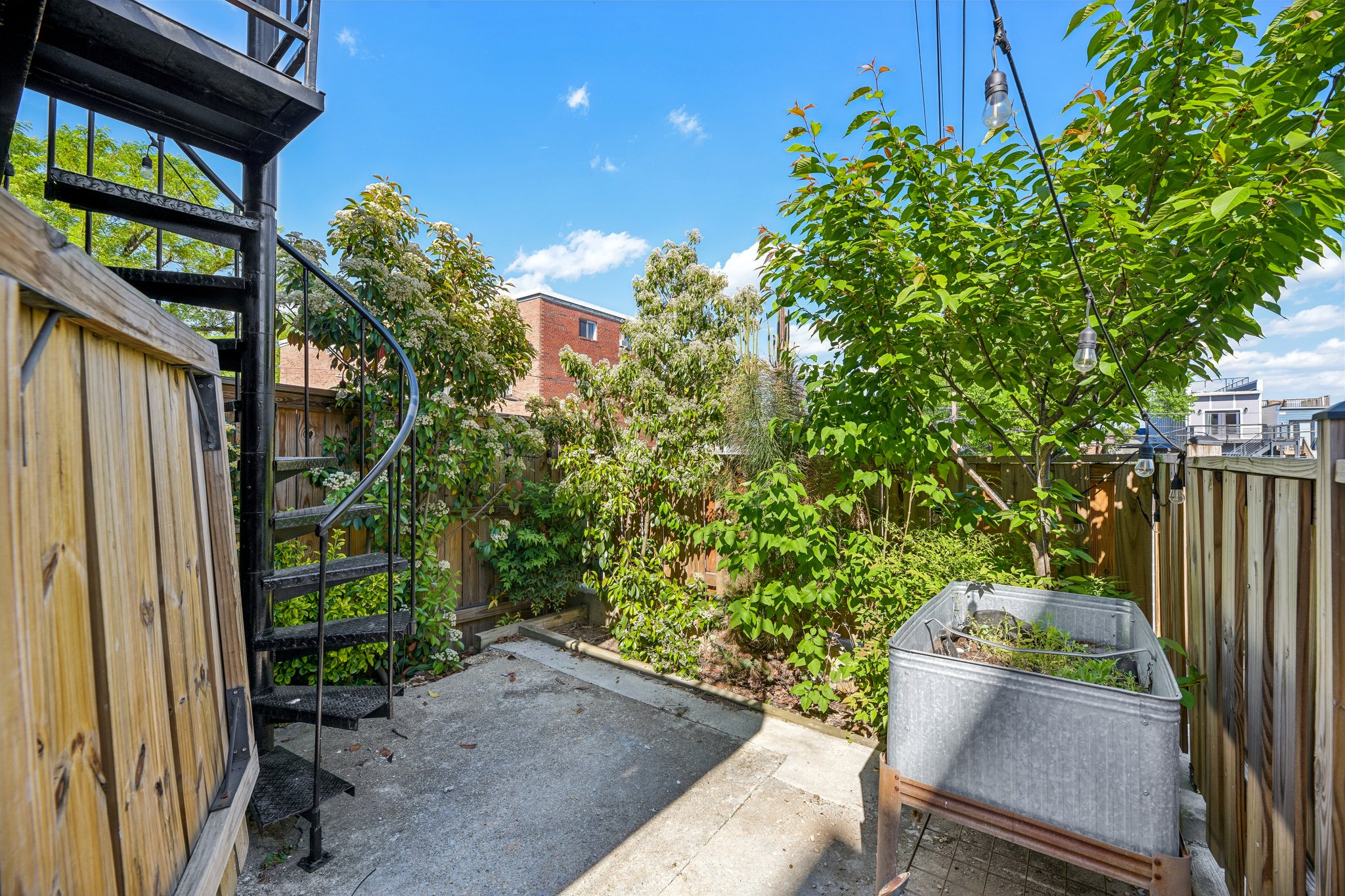 3rd St NE-S2404-068.jpg