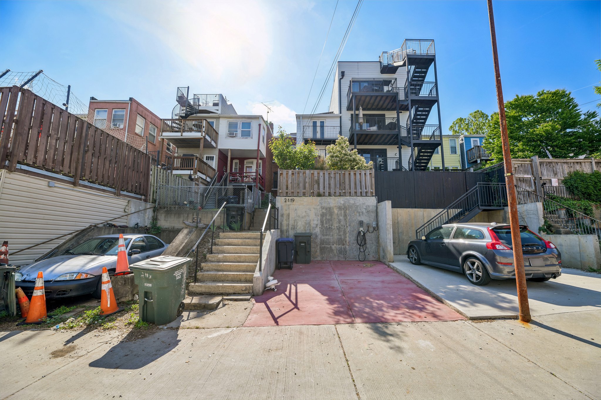 3rd St NE-S2404-073.jpg