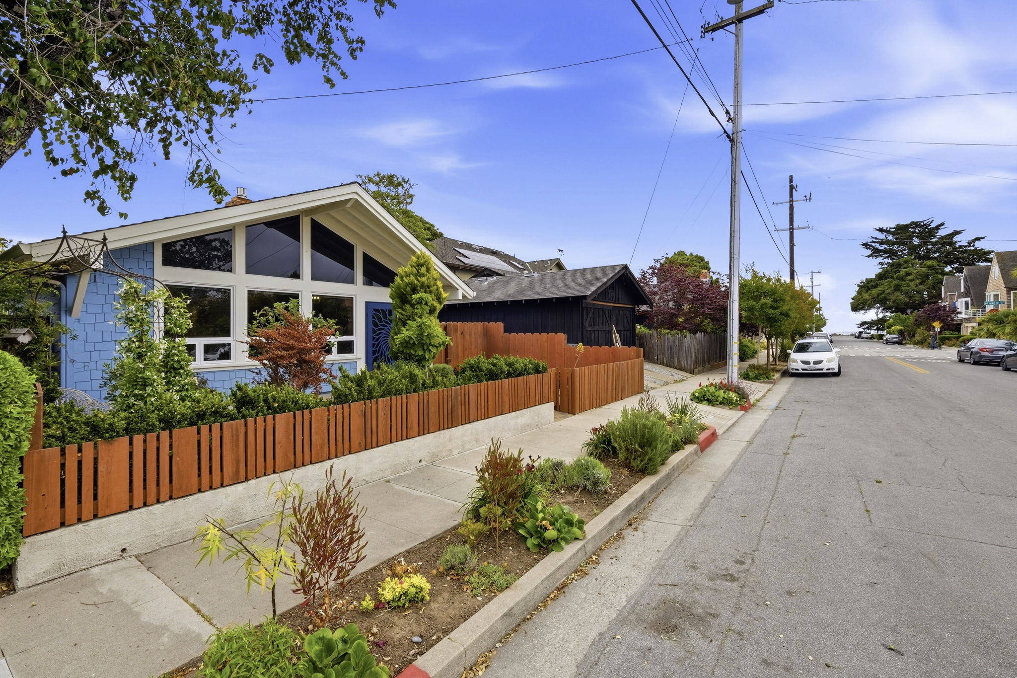 004_F8_212 3rd Ave