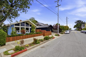 003_F8_212 3rd Ave