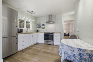014_F8_212 3rd Ave