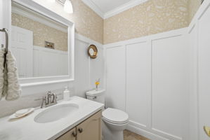  Photo 44