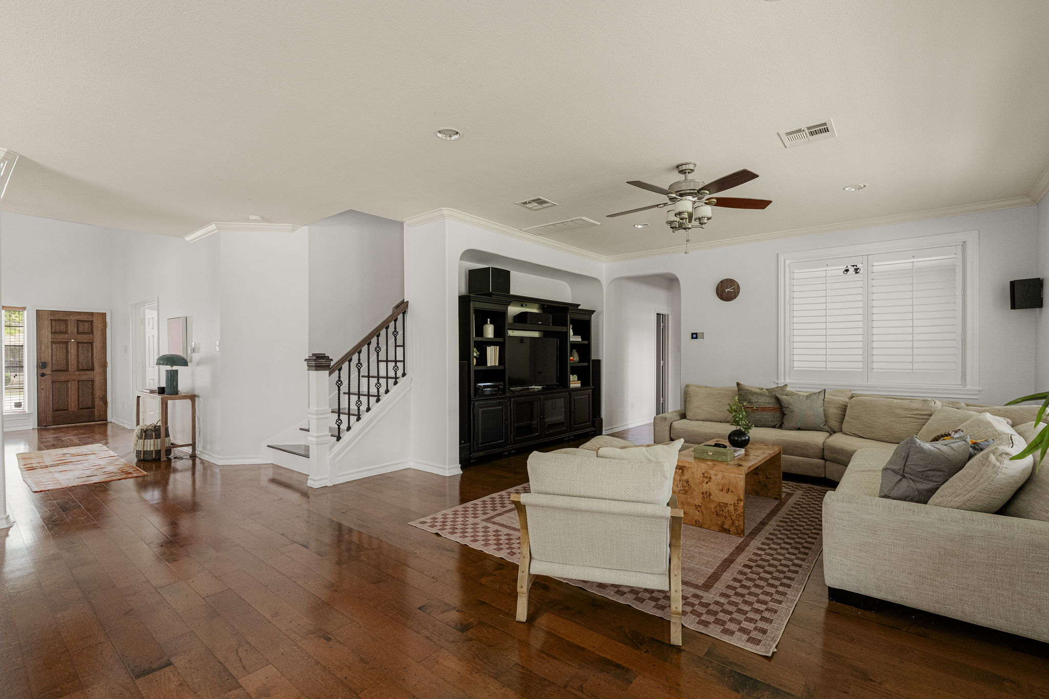 Entry to Family Room