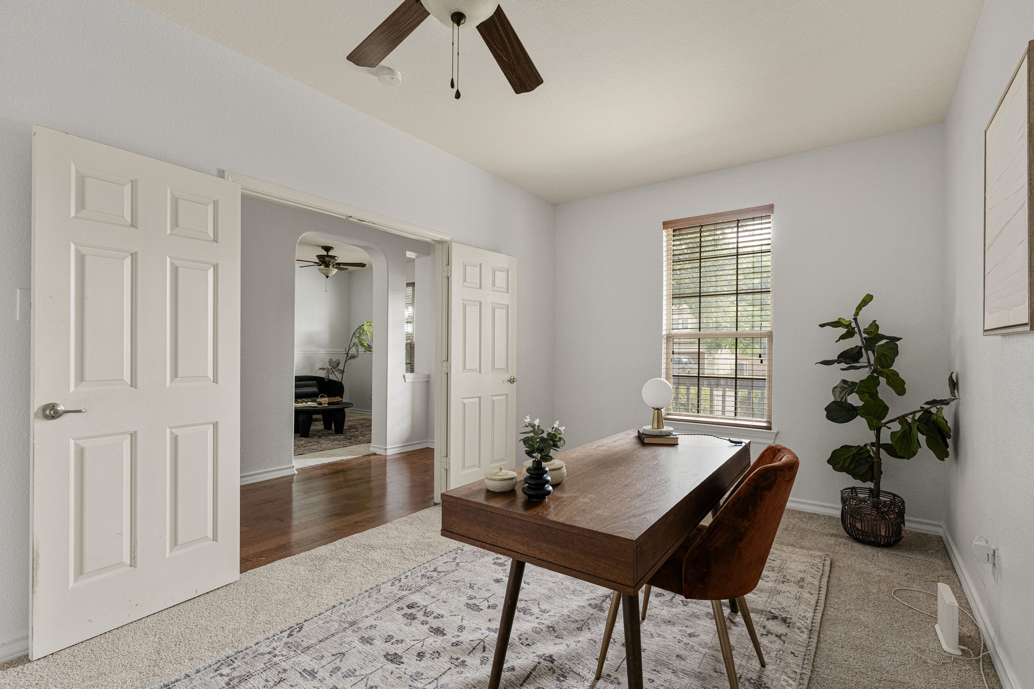 Front office / 5th bedroom with closet