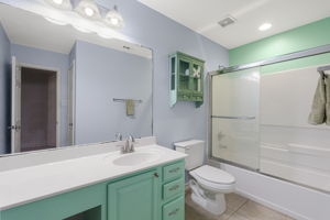 Upstairs full bath