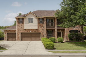 Gorgeous brick and hardiplank 3,772 square foot home with 3 car garage!