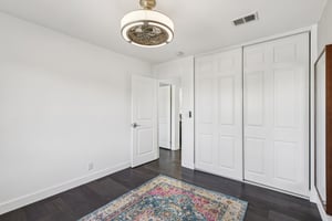 Eaton Ct-L1103-025.jpg