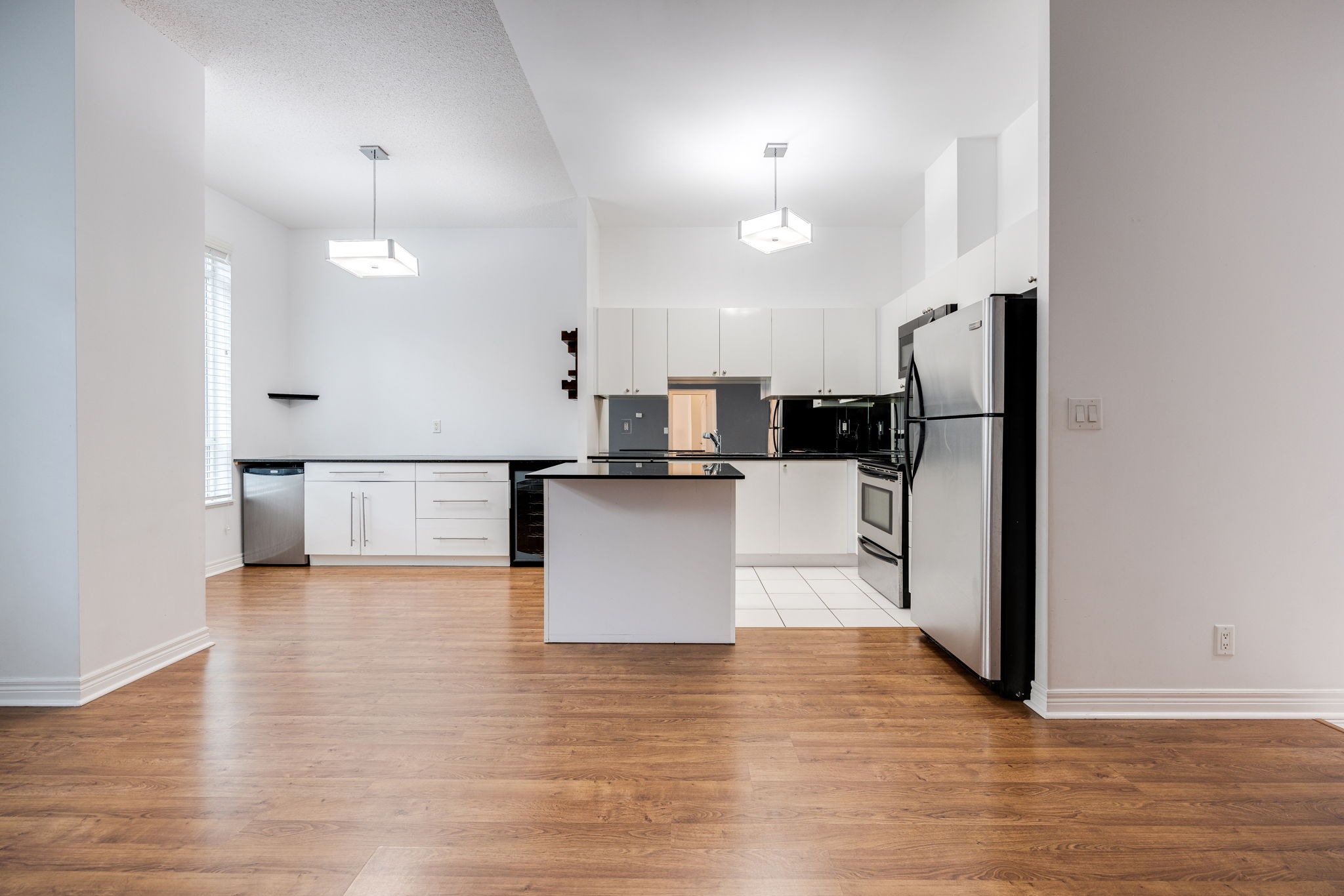 Toronto property showcase — delivered property photograph 35