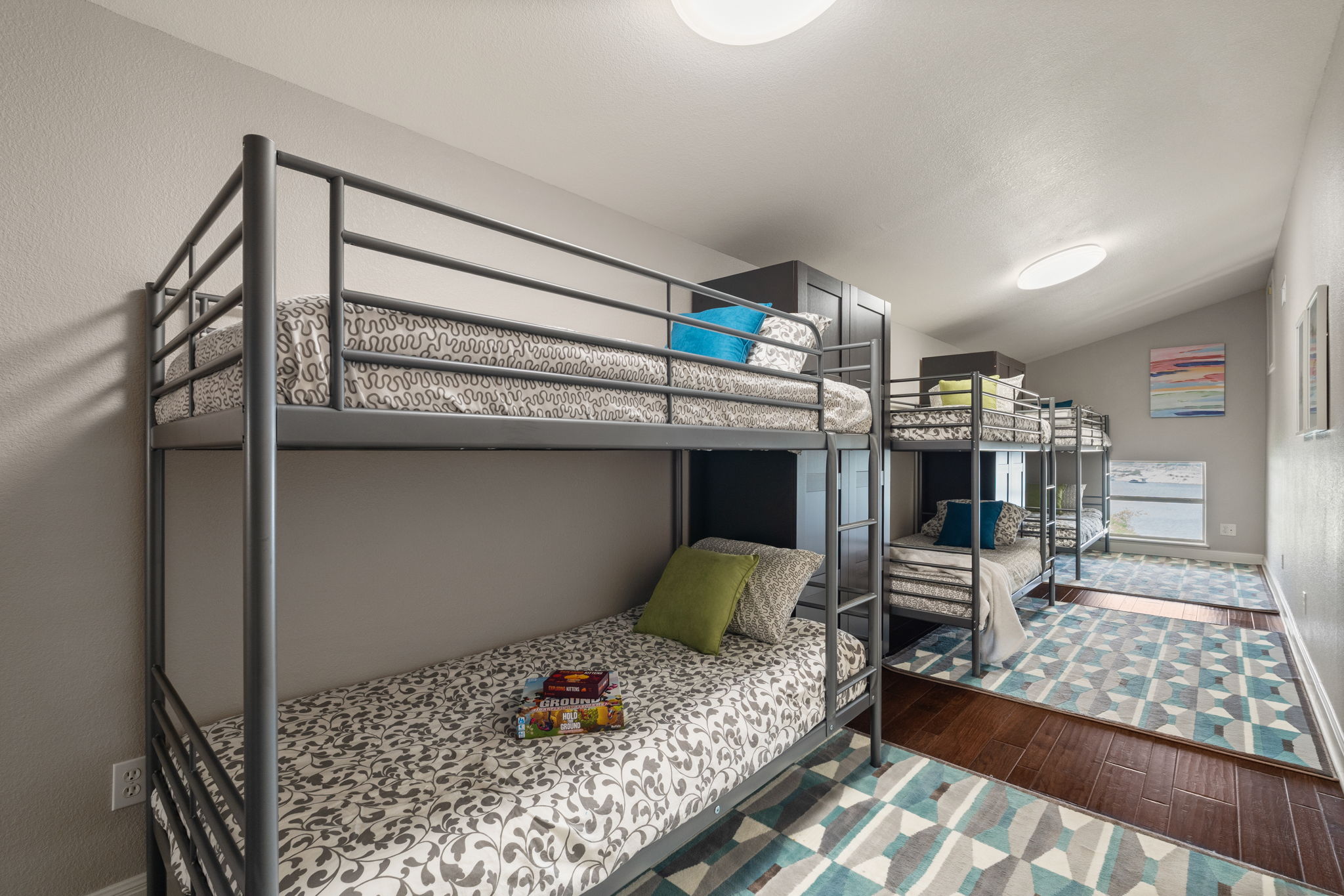 Bunk Room sleeps 6!