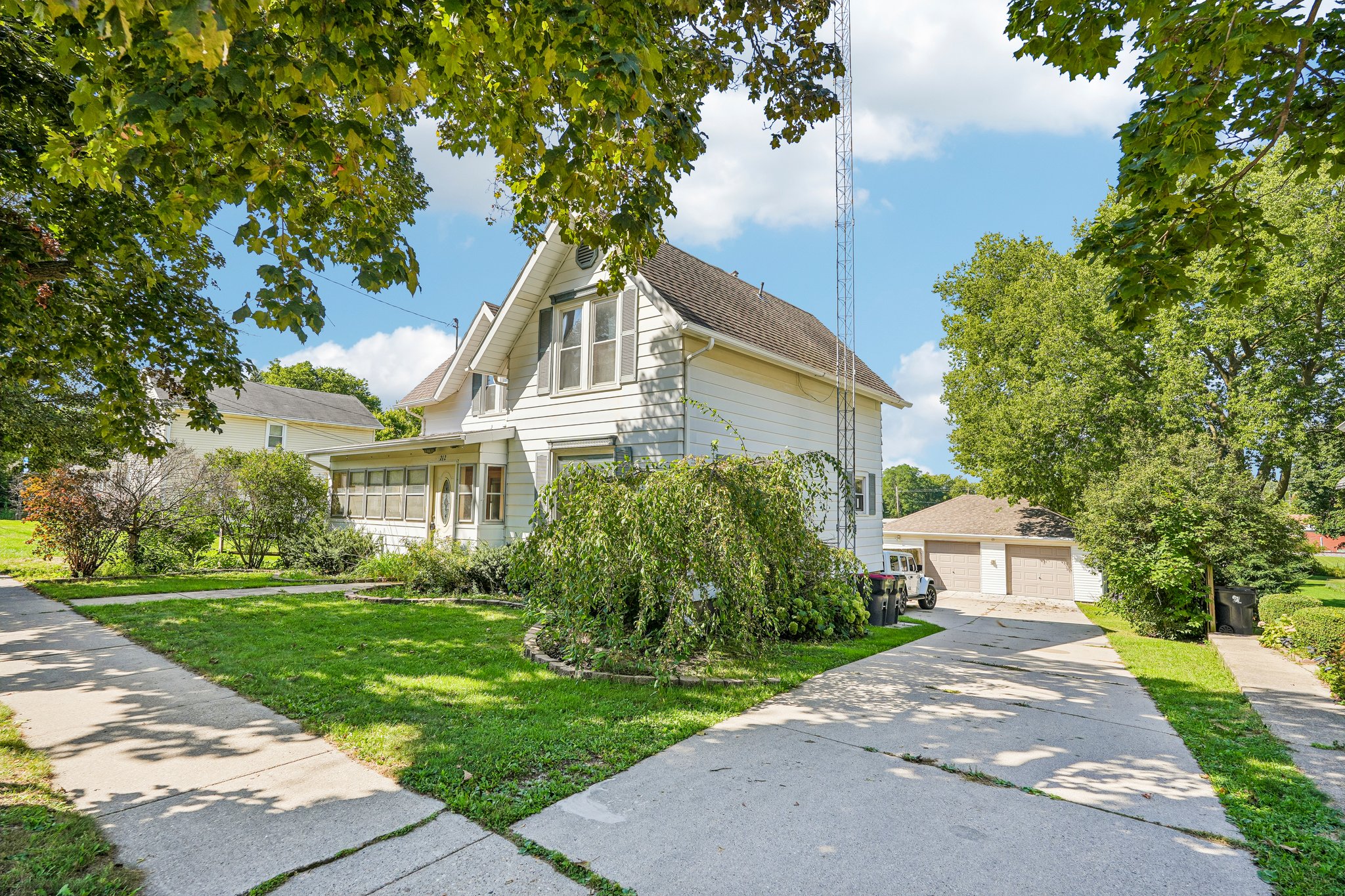 N Watertown St-S1209-003.jpg