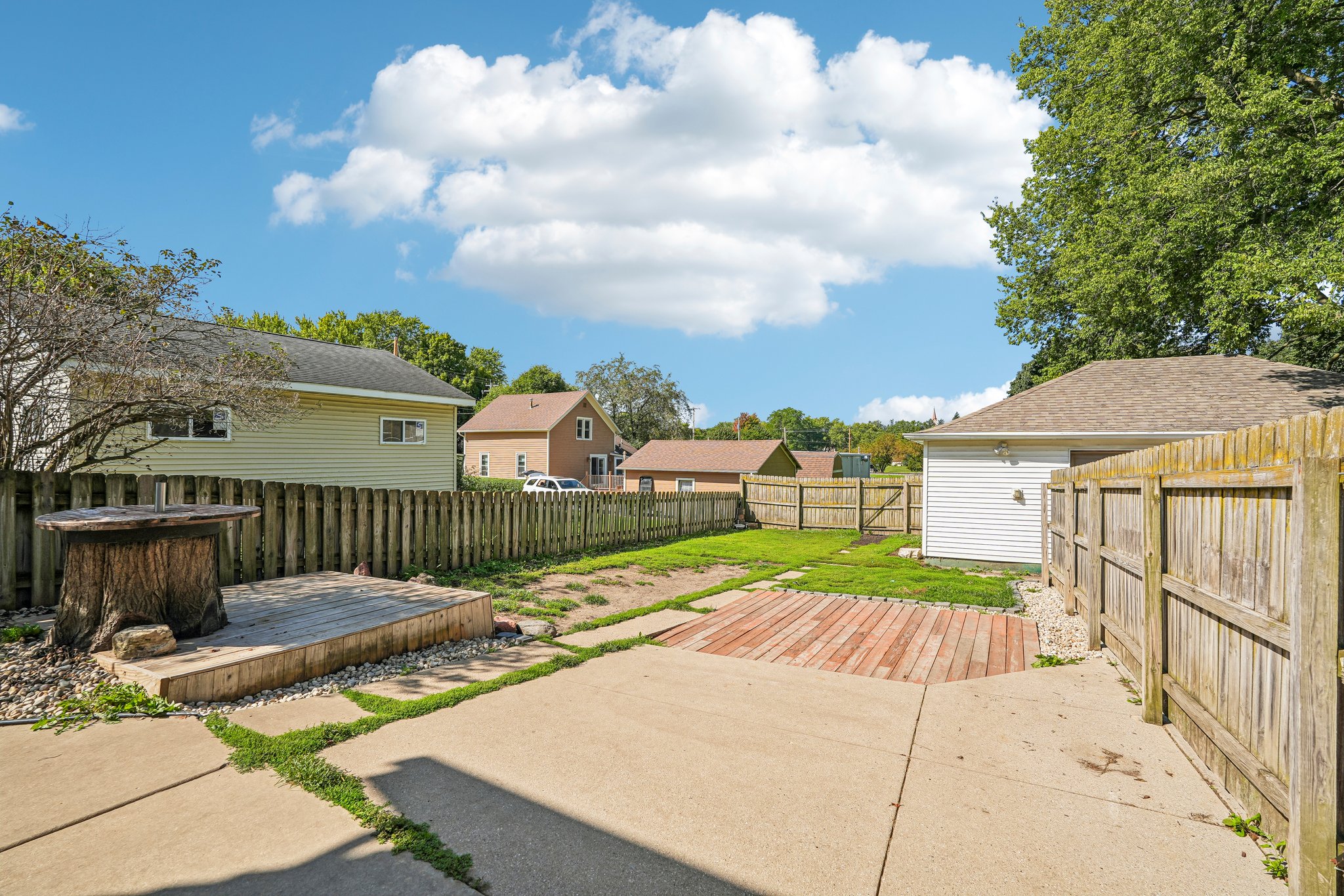 N Watertown St-S1209-040.jpg
