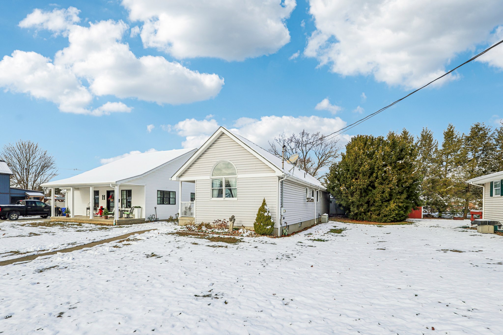 212 Pine St-S0612-002.jpg