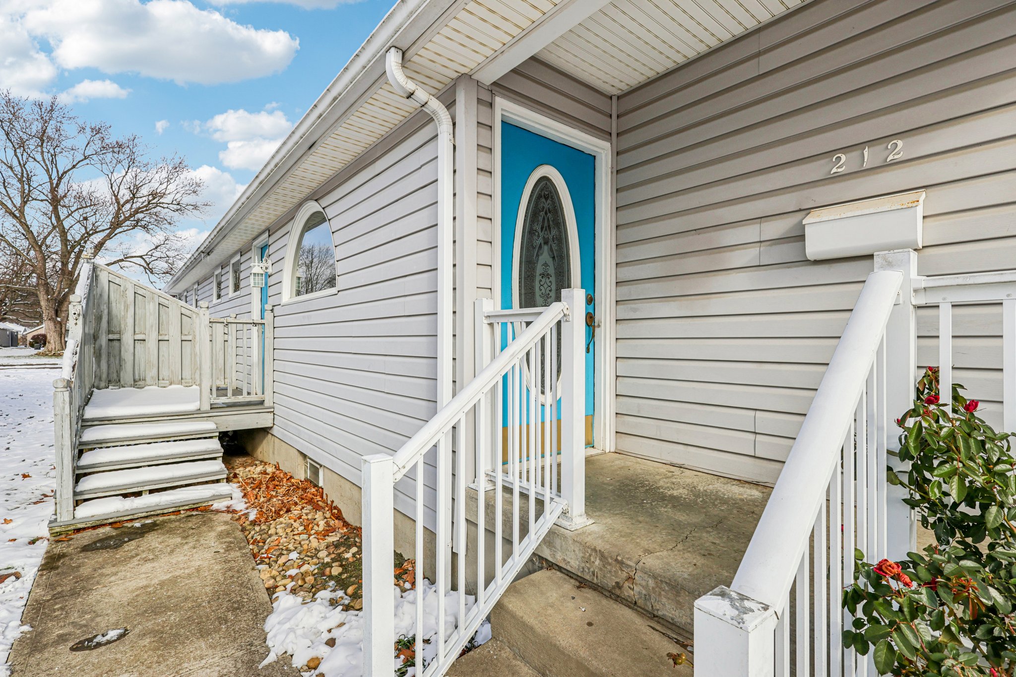 212 Pine St-S0612-007.jpg