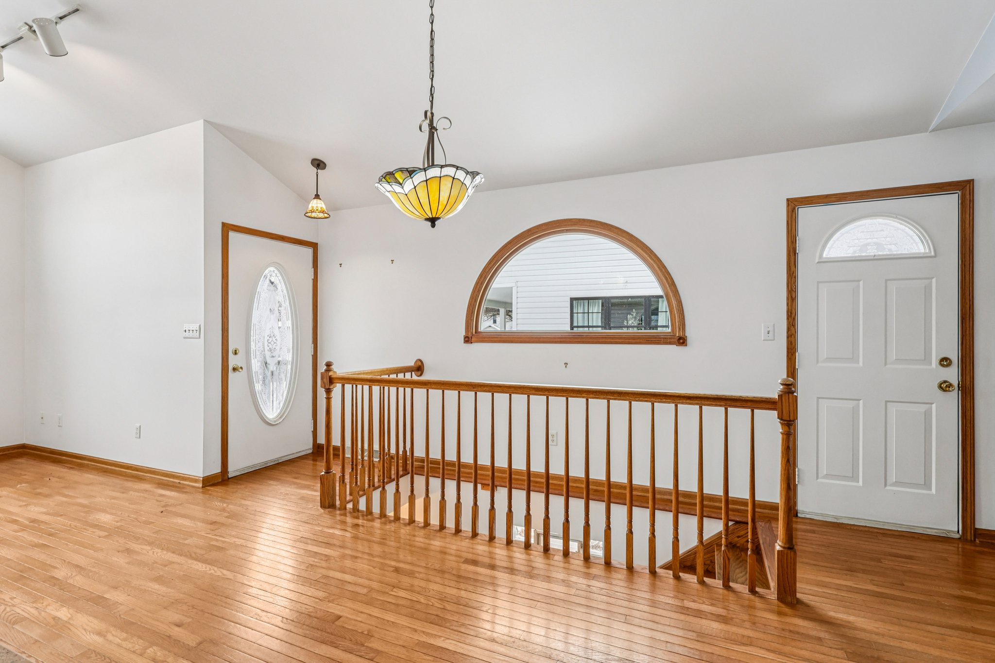 212 Pine St-S0612-015.jpg