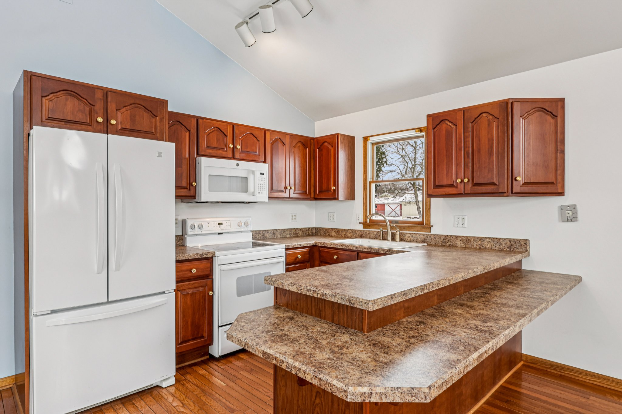 212 Pine St-S0612-022.jpg