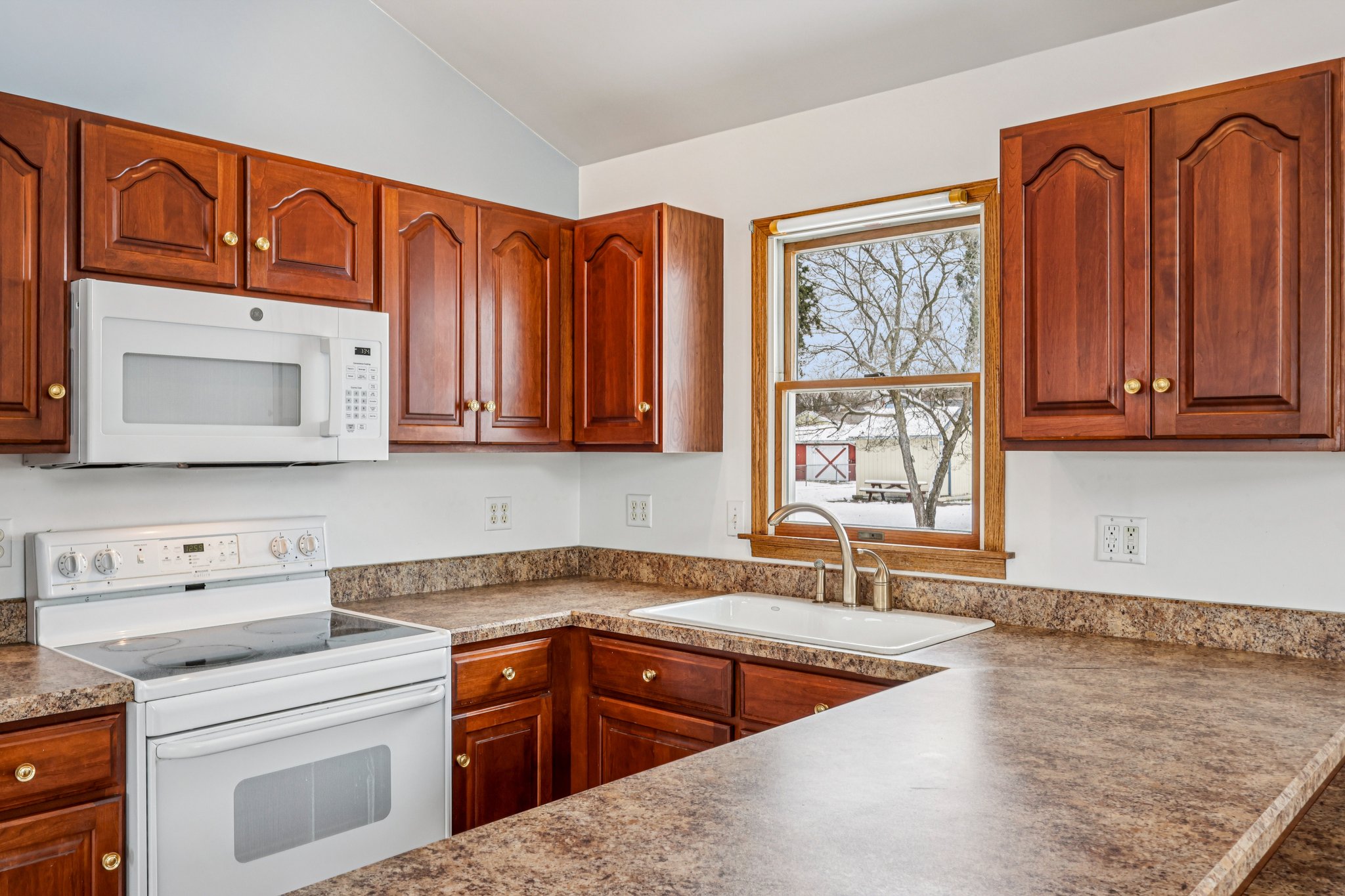 212 Pine St-S0612-023.jpg