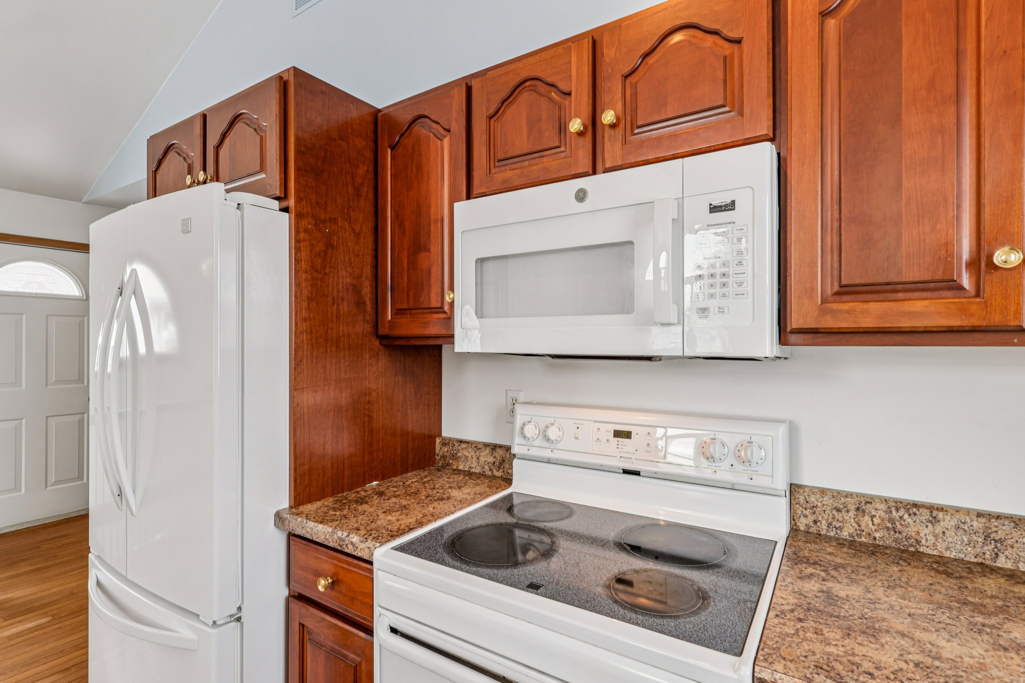 212 Pine St-S0612-024.jpg