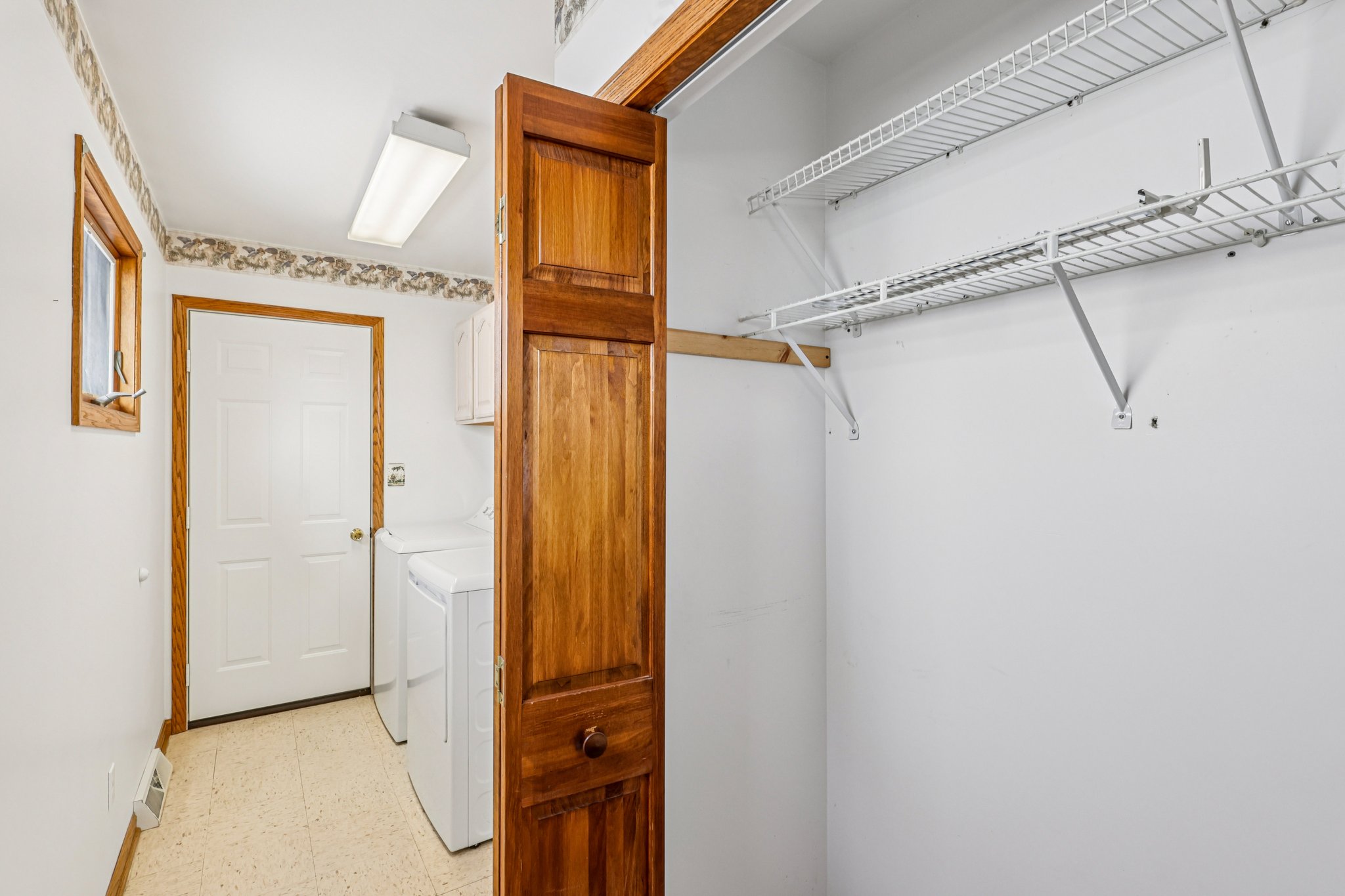 212 Pine St-S0612-037.jpg